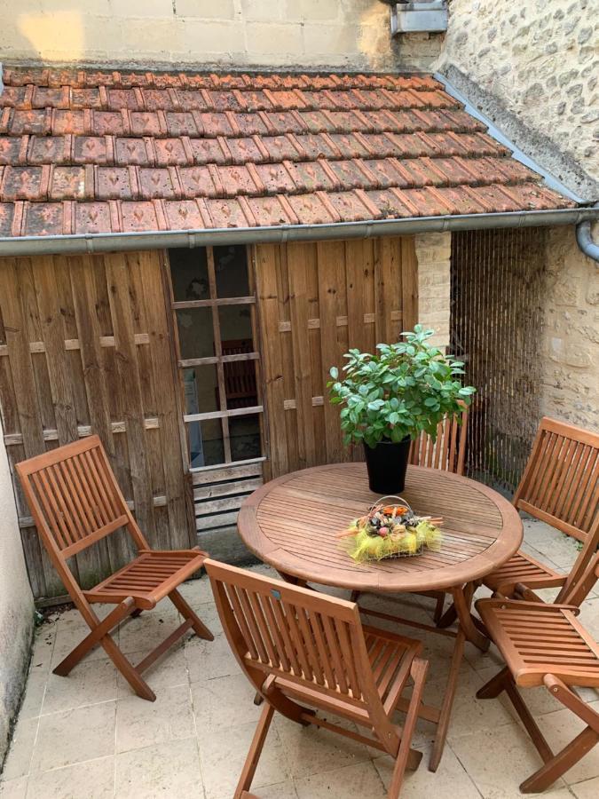 Private House With A View On Bayeux'S Cathedrale Vila Exterior foto